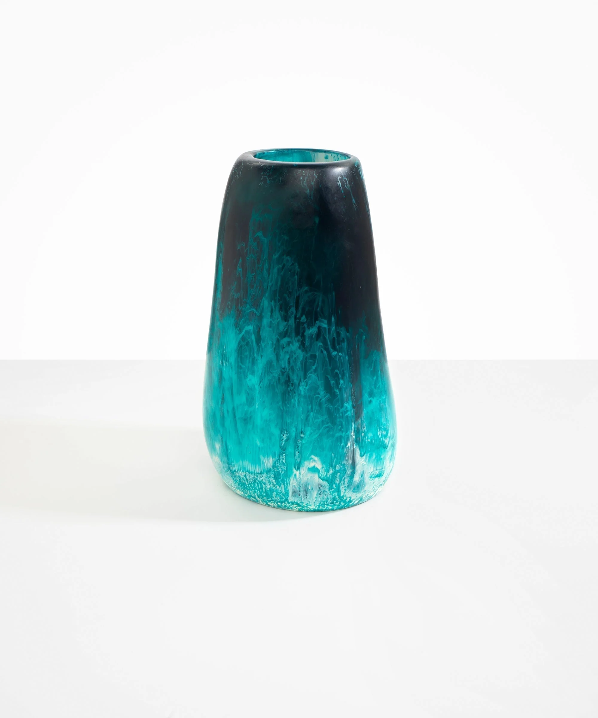 Grand Pebble Vase - Image 6